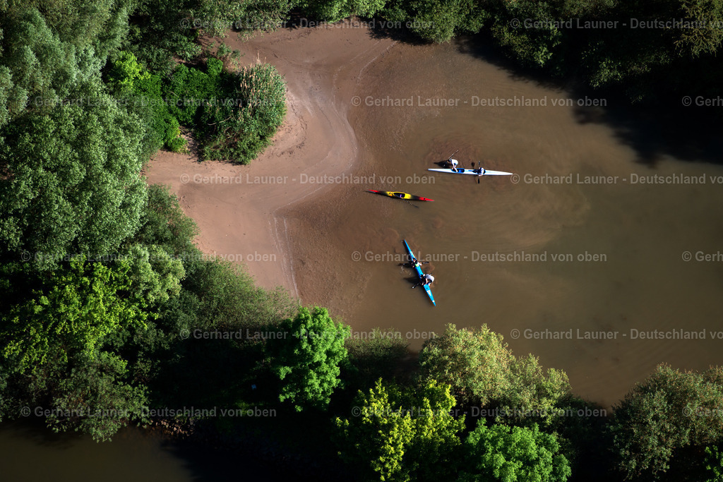 3701491 | Ruderboote auf einem Nebenarm am Main bei Heidingsfeld