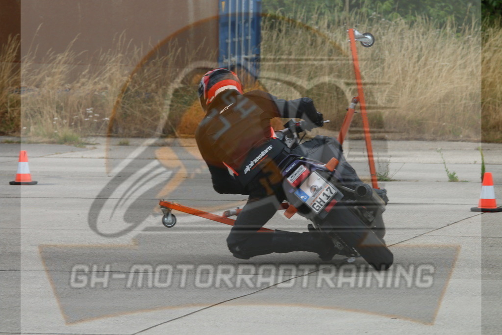 IMG_3215 | gh-motorradtraining-foto.de - Realisiert mit Pictrs.com