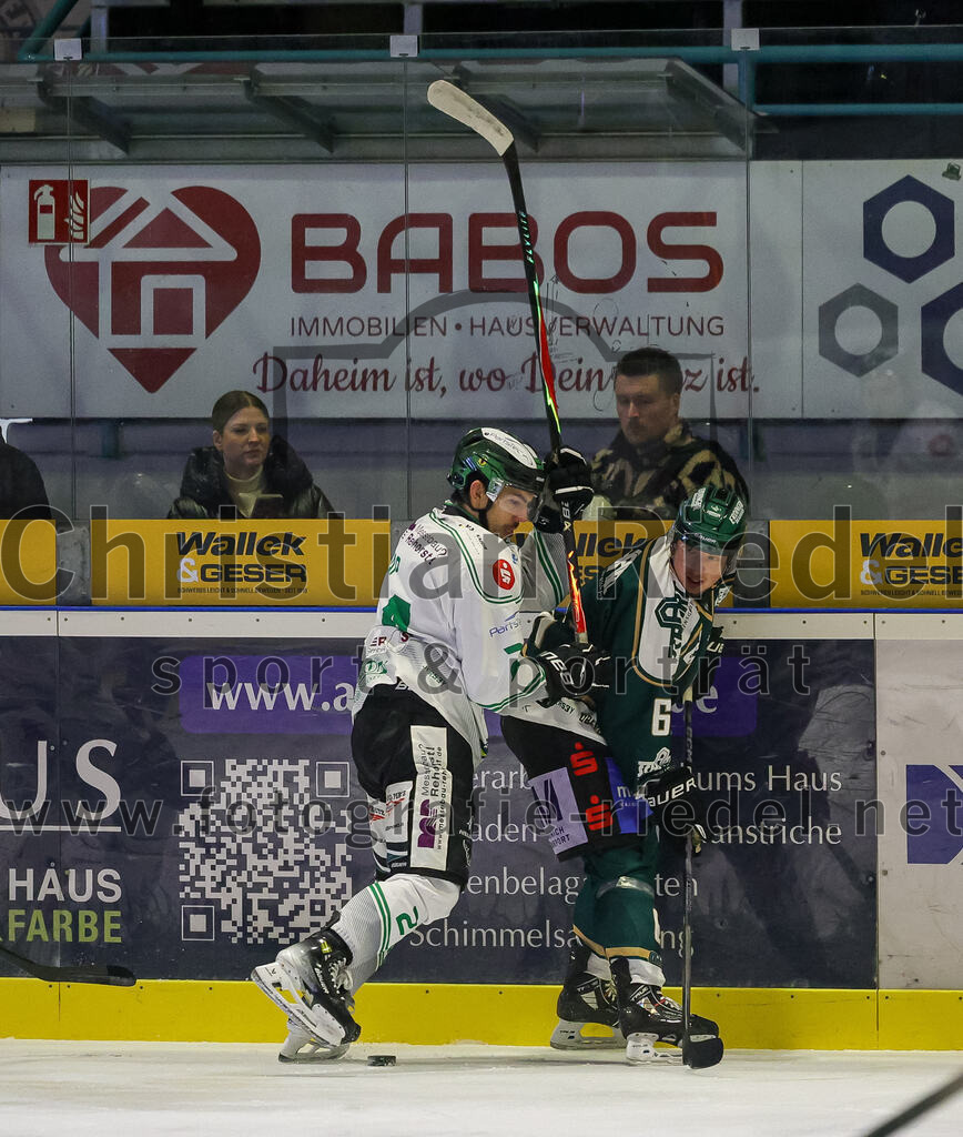 2026-01-02_029_TSV_Erding_gegen_Hoechstadt_Alligators | Erding, Deutschland, 02.01.2026:Eishockey, Oberliga Süd 2025 / 2026, 33. Spieltag, TSV Erding gegen Höchstadt Alligators, Endergebnis: 2:1Dennis Miller (Erding Gladiators, #61)Foto: Christian Riedel / fotografie-riedel.net
