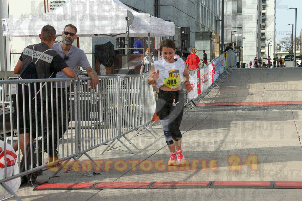 250920_1543_EX1_0566 | Sportfotografie im Rhein-Sieg Kreis, Köln, Bonn, NRW, Rheinland Pfalz, Hessen, etc. Unser Tätigkeitsfeld umfasst den Laufsport vom Volkslauf über den Marathon, Duathlon, Triathon bis zum Ultralauf wie Kölnpfad Ultra oder Schindertrail.
