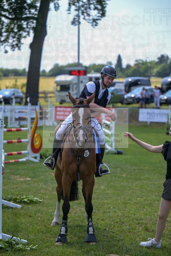 Reitturnier Voxtrup | Entdecke hochwertige Reitturnierfotos von Foto Oger. Professionell, emotional und authentisch – jetzt Lieblingsmomente im Shop bestellen.Deutschlandweite Turnierfotografie. - Realisiert mit Pictrs.com