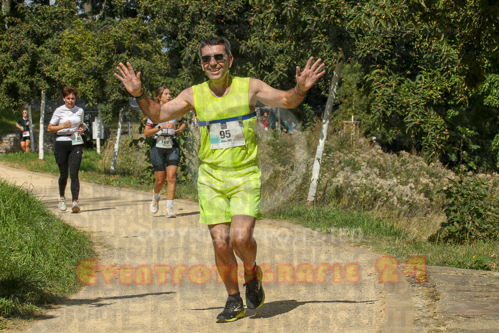 250824_1245_EX1_0395 | Sportfotografie im Rhein-Sieg Kreis, Köln, Bonn, NRW, Rheinland Pfalz, Hessen, etc. Unser Tätigkeitsfeld umfasst den Laufsport vom Volkslauf über den Marathon, Duathlon, Triathon bis zum Ultralauf wie Kölnpfad Ultra oder Schindertrail.