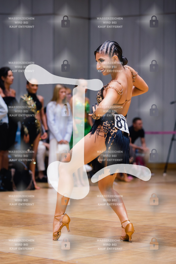 GOC 2025 - WDSF Solo Junior II Latin Female - 2025-08-21-7884 | Webshop for digital downloads and prints of dance sport, event & show photographer Julian Link - Realisiert mit Pictrs.com