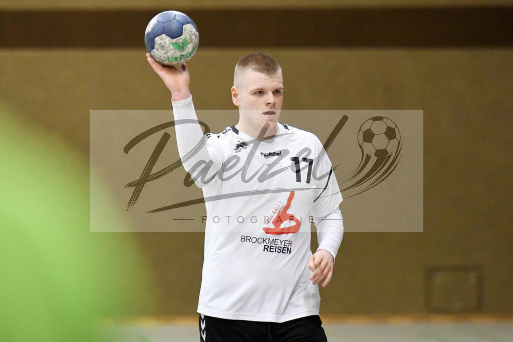 20200125_TEURWD_0054 | Handball, Herren:   beim Spiel der Landesklasse Süd zwischen SG Teuto Handball vs. RW Damme am 25.01.2020 in der Sporthalle-Gellenbeck in Hagen a.T.W., Deutschland.(Foto von Nico Paetzel) - Realisiert mit Pictrs.com