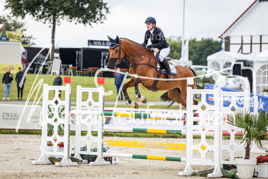 BHO-2PhSpr-M-088 | MomenTaufnahmen Pferdesportfotos