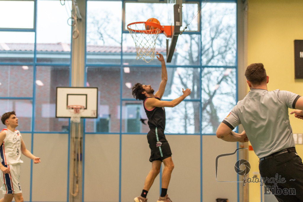 VFL Rastede-Westerstede 3 | VFL Rastede (weiß)-Westerstede 3 (schwarz) am 22.02.2026 in Rastede (Sporthalle); Photo: Philip Eiben 2025 - Realisiert mit Pictrs.com