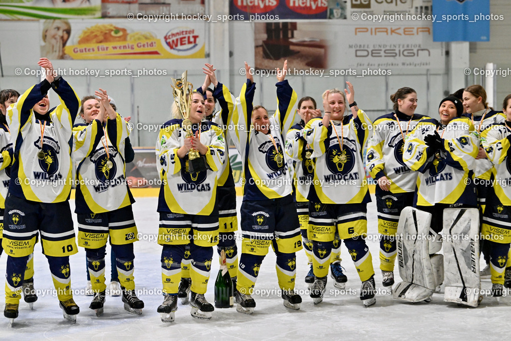 WILDCATS PATERNION & Lady Hawks Siegerehrung-Meisterfeier | Jubel Wildcats Paternion Mannschaft, WILDCATS PATERNION &amp; Lady Hawks Siegerehrung-Meisterfeier, WILDCATS PATERNION &amp; Lady Hawks Siegerehrung-Meisterfeier am 12.03.2025 in Steindorf (Ossiachersee Halle), Austria, (Photo by Bernd Stefan)