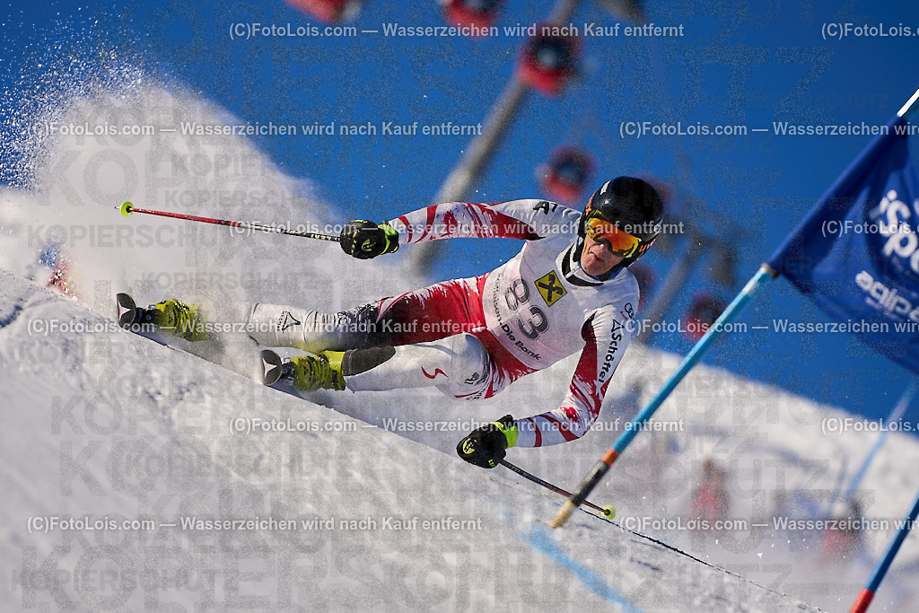 ALP3021_MASTERS-Cup_GS-B Herrn_Untermair Christian | (C)FotoLois.com, Alois Spandl. FIS Masters-Cup Wildschönau, Giant Slalom auf der Piste Schatzberg GS, Siegerehrung auf dem Dorfplatz Niederau, Sa 13. Januar 2024.