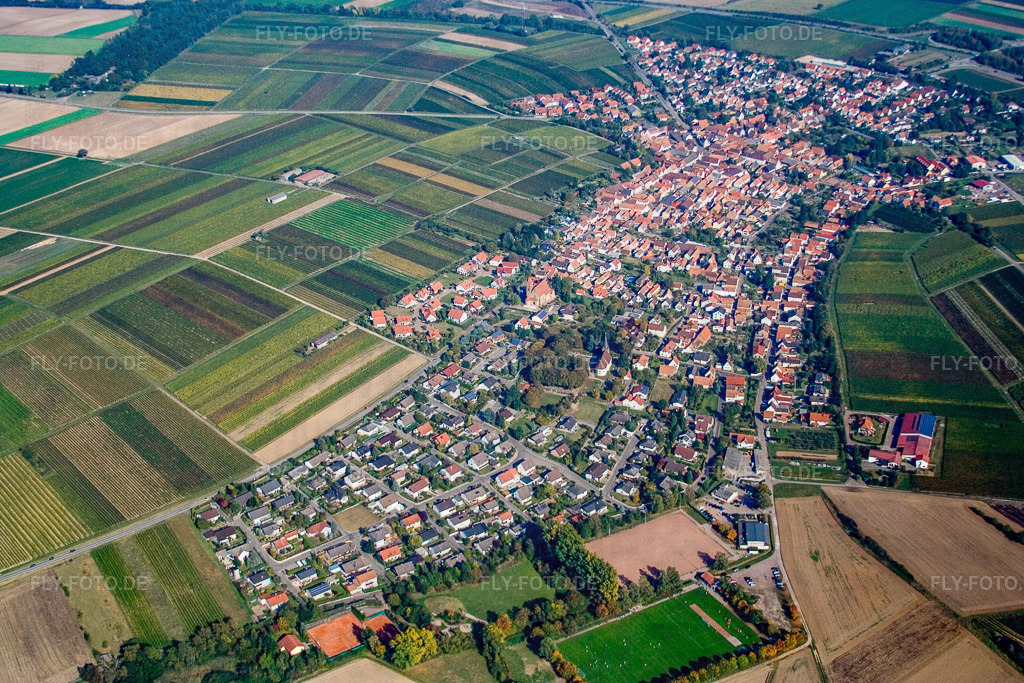 Ortsansicht von Südwesten | Luftbild: Ortsansicht von Südwesten in Insheim im Bundesland Rheinland-Pfalz in Deutschland. Foto: IMG_8319.jpg vom 06.10.2007 durch Werner Riehm/FLY-FOTO.de - Realisiert mit Pictrs.com