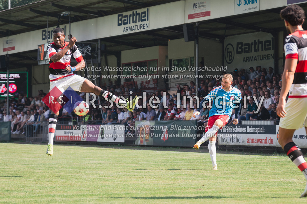 RS-1-125674 | Lesley Kusi Karschau (#19, AFC), Dane Kummerfeld (#8, EN03)