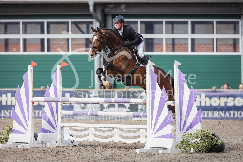 230411_Mühlen_03SprPf-L-418 | Deine schönsten Turniermomente als professionelle Fotos! Entdecke hochwertige Pferdesport-Fotografie im Online-Shop. Jetzt Fotos finden & bestellen!