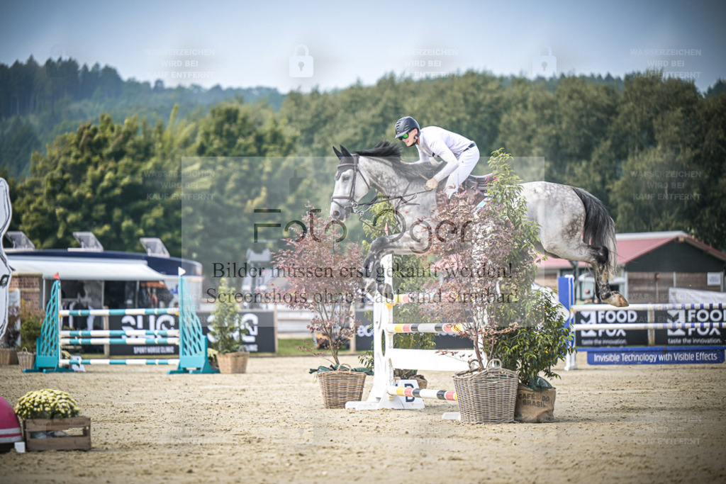 DOS_0514 | Entdecke hochwertige Reitturnierfotos von Foto Oger. Professionell, emotional und authentisch – jetzt Lieblingsmomente im Shop bestellen. - Realisiert mit Pictrs.com