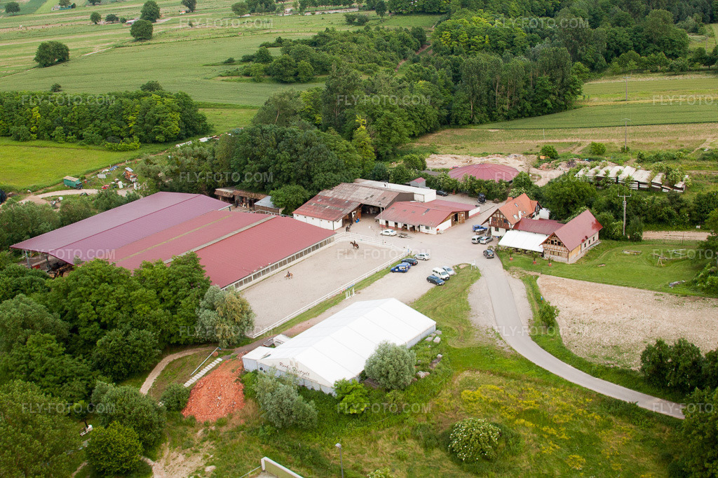 Aerial view: Haras de la Née in Neewiller-près-Lauterbourg in the state Bas-Rhin, France.Photo: IMG_28749.jpg taken on 06/14/2010 by Werner Riehm/FLY-FOTO.comResolution of the original: 4752 x 3168 px