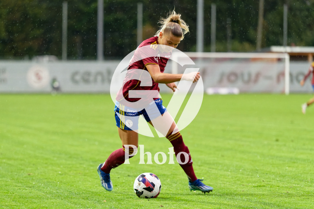 DZ8_6994_c | Switzerland: AXA Womens Super League 2025/26, Servette FC Chenois Feminin vs FC Aarau Frauen - Stade des Trois-Chene, Chene-Bourge: Anna Maria Therese Simonsson (17 Servette FC Chenois Feminin) in action (close up) 