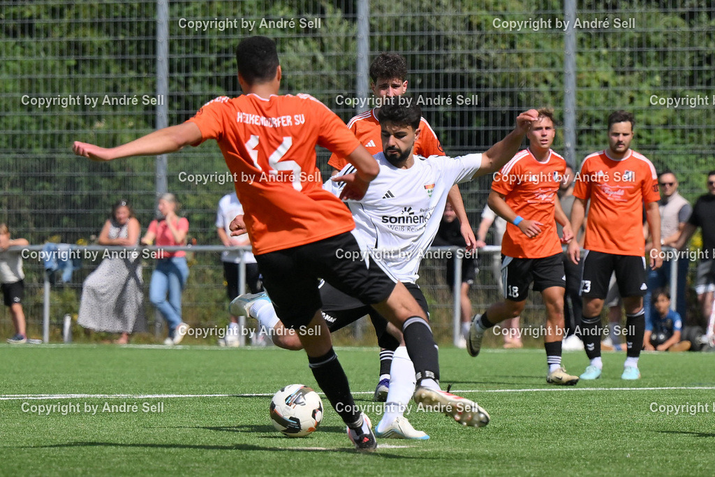PSV Neumünster vs VfR Neumünster | Abbas Sharba (TSVK #6) vs Florian Sossou (Heikendorf #16) / Fußball-Landesliga Männer 2026/2027 / TSV Kronshagen vs Heikendorfer SV / Sportzentrum Platz 5 / Kronshagen / 01.08.26 - Realisiert mit Pictrs.com