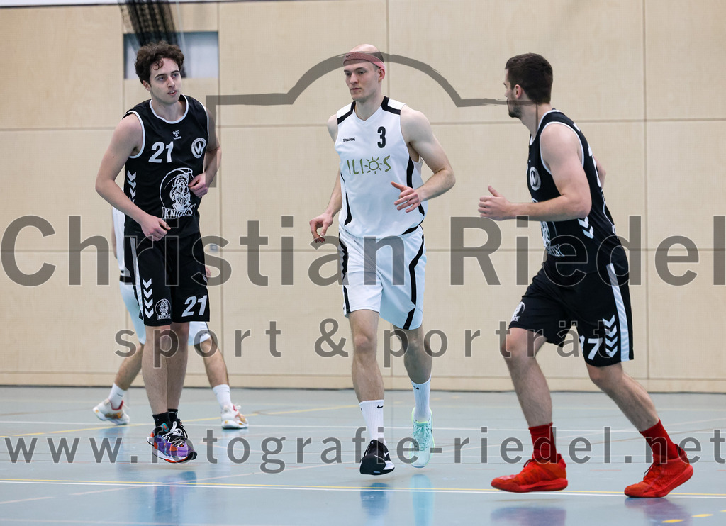 2023-03-26_010_TSV_Vaterstetten_gegen_Wacker_Knights_Burghausen | Vaterstetten, Deutschland, 26.03.2023:
Basketball, Bayernliga Herren Südost 2022 / 2023, 17. Spieltag, TSV Vaterstetten gegen Wacker Knights Burghausen, Endergebnis: 

F. Sutur (TSV Vaterstetten, #3)

Foto: Christian Riedel / fotografie-riedel.net