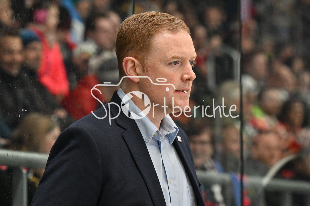 Augsburger Panther - Nürnberg Ice Tigers | im Bild Mitch O´KEEFE Cheftrainer Nürnberg Ice Tigers / Freisteller / Einzelfoto / DEL: Augsburger Panther - Nuernberg Ice Tigers, Curt Frenzel Stadion am 06.12.2024