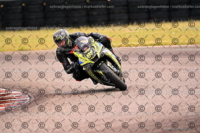 25bt02-0190 | markuskiefer.com - Realisiert mit Pictrs.com