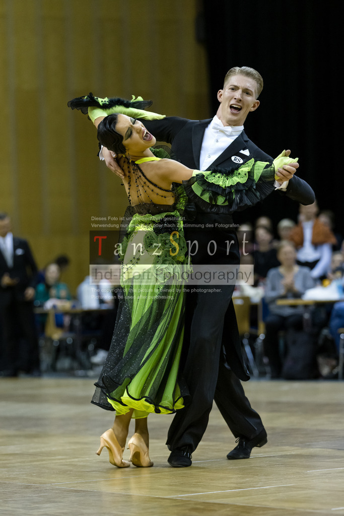 20241102_DC_HGR_Std_09400 | Tanzsportbilder, Standardtanz, Lateintanz, WDSF, DTV, LTVB, dancecomp, goc, hessen tanzt, blaues band der spree, walzer, tango, wiener walzer, slowfox, quickstepp, samba, rumba, cha-cha-cha, paso doble. jive, hd-kroft photography, turniertanzsport