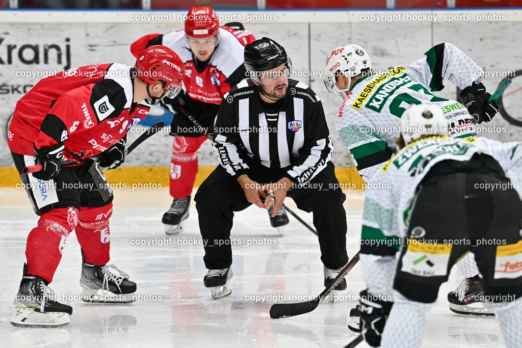 HDD Jesenice vs. EC Bregenzerwald 30.9.2022 | #9 Rajsar Patrik, SCHWEIGHOFER Mark Referee, #23 Kandemir Adem