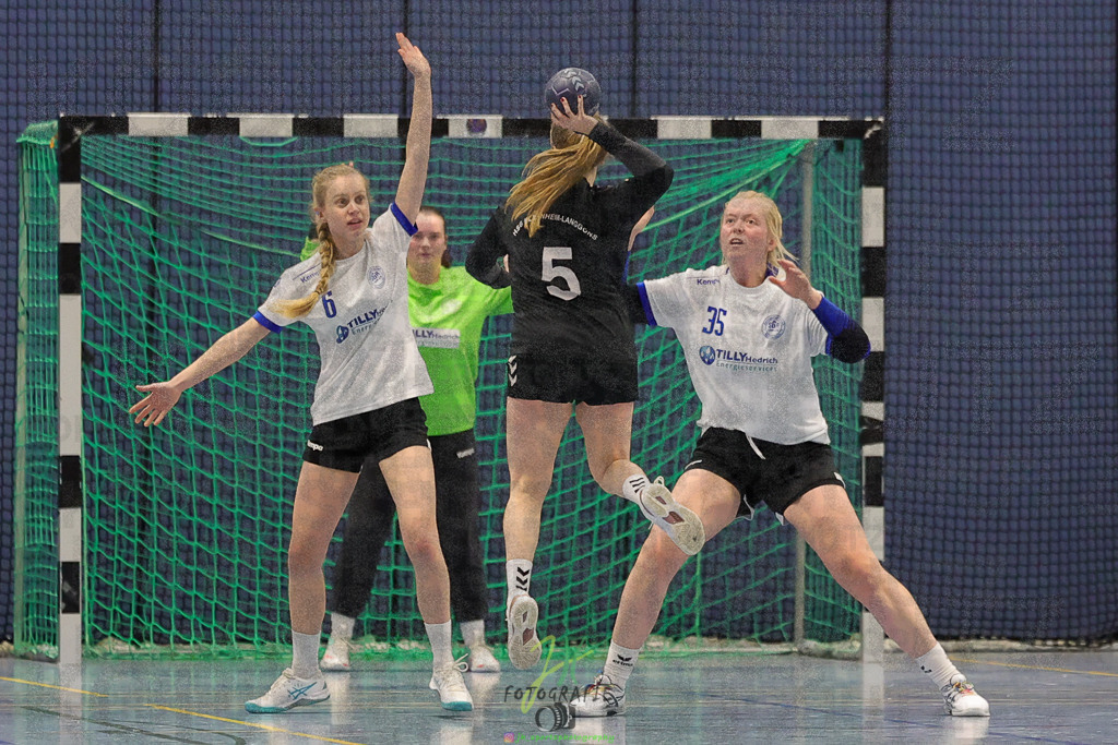 Frauen 2. Bezirksklasse, SG Rechtenbach - HSG Kleenheim/Langgöns III | Frauen 2. Bezirksklasse, SG Rechtenbach - HSG Kleenheim/Langgöns III am 16.11.2024 in Rechtenbach (Sporthalle Rechtenbach)Photo © 2024 - Jörg Heinrich - Realisiert mit Pictrs.com