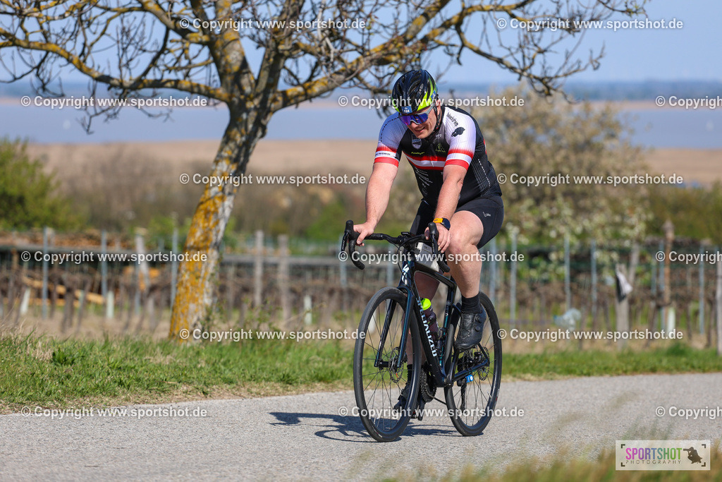 IMG_9977 | @sportshot_your_pictrs #yourpictures#roadtowm2029 #nrm #neusiedlerseeradmarathon #neusiedlersee #neusiedlerseetourismus #burgenland #mörbisch #nrm26 #burgenlandtourismus #voglundco #poweredbyburgenlandtourismus #radsport #rad #marathon #ucigranfondo #visitburgenland #ucigranfondoworldseries