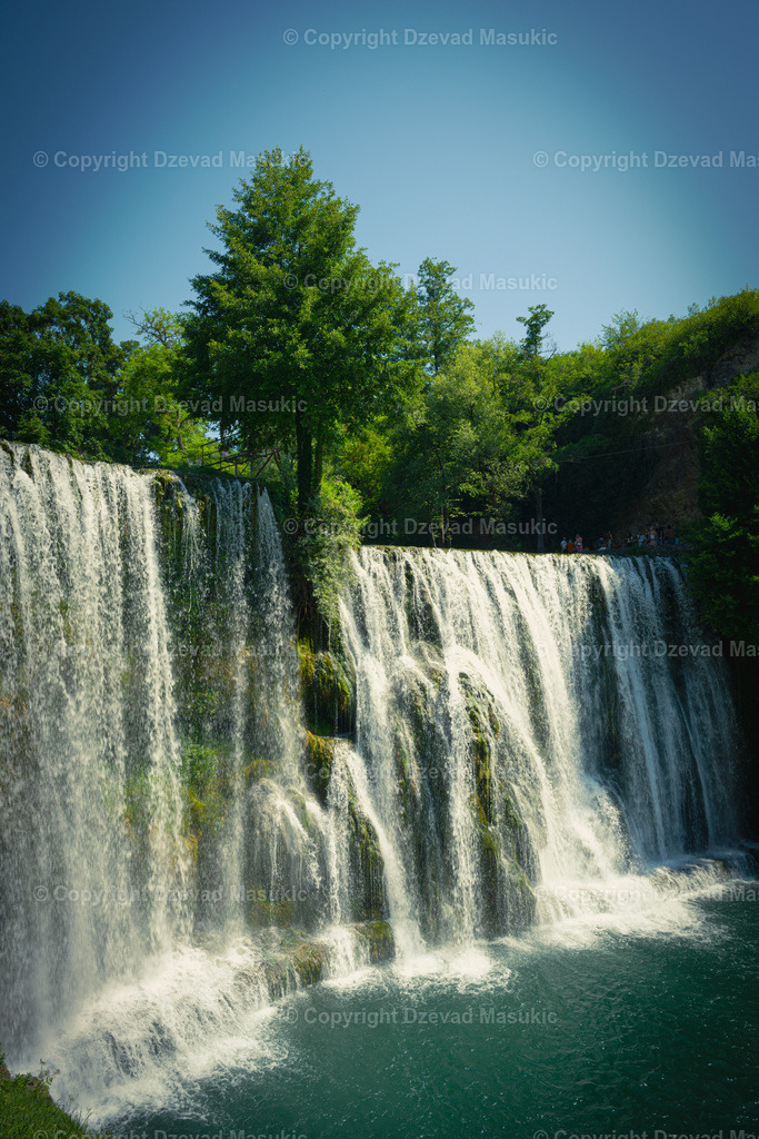 Vodopad Plive - Jajce BIH | Ich fotografiere Landschaften, Produkte und erstelle für Sie Firmenportraits. Engagieren Sie mich für den nächsten Projekt. - Realisiert mit Pictrs.com
