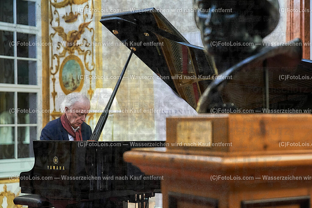ALS1098_XXXIX-Chopin-Festival_Nocturno_Olejniczak Janusz | (C)FotoLois.com, Alois Spandl, XXXIX. internationales CHOPIN-Festival in der Kartause Gaming, NOCTURNO - nächtliches Konzert bei Kerzenlicht, Sa 5. August 2023.