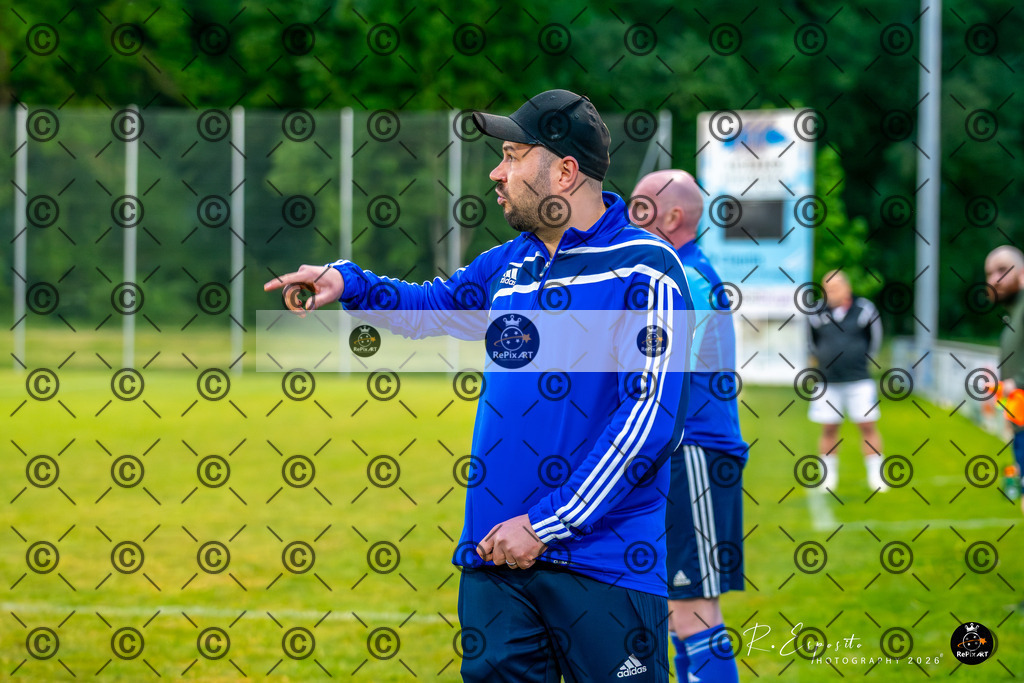 20260504_FCO-30_vs_FCM_048-93 | Sport und Naturfotografie von Roberto Esposito zeigt echte Momente Bewegung und die Schönheit der Natur. Ausdrucksstarke Bilder schaffen Emotionen.