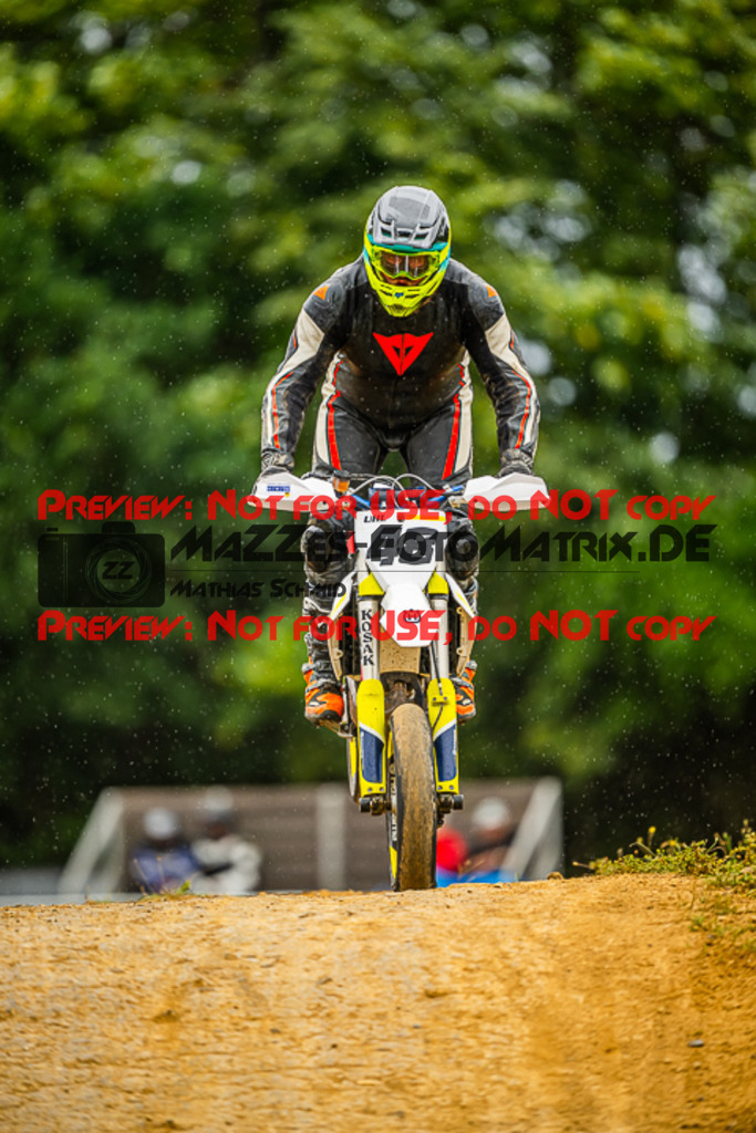 MaZZes_FotoMatrix_230701_1905 | S4