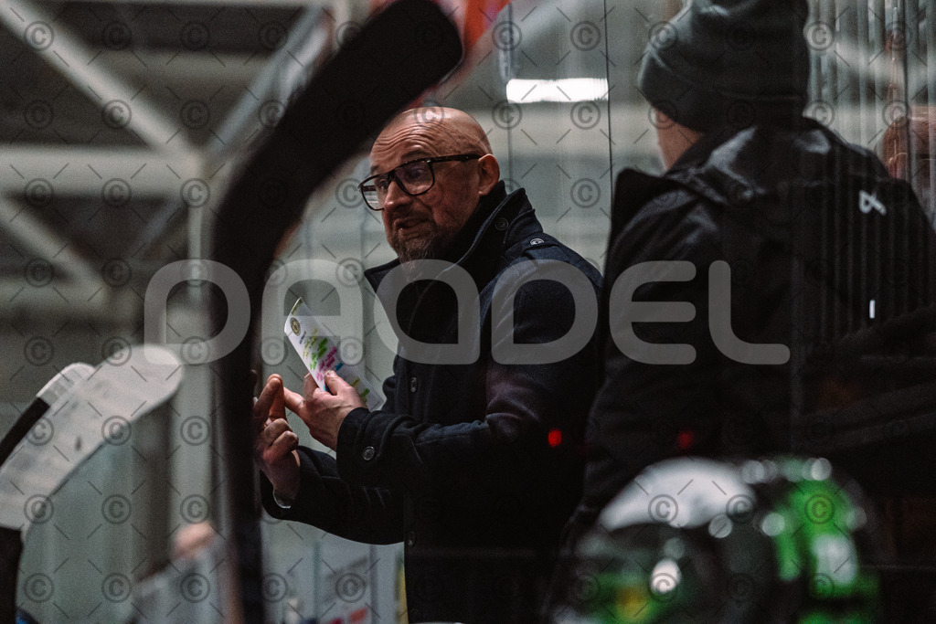 Alligators_vs_Bayreuth_16_01_2026-49 | Höchstadt Alligators Fotogalerie: Eishockey-Action aus Franken. Professionelle Spielfotos, Portraits & Stadionbilder zum Download. Jetzt entdecken! - Realisiert mit Pictrs.com
