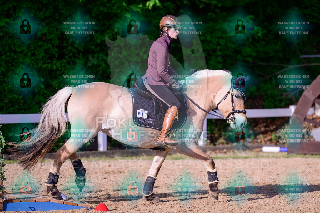 02052026-Giesenbach-03-Speedtrail-0502 | Fokus Hufschlag Fotografie - Realisiert mit Pictrs.com