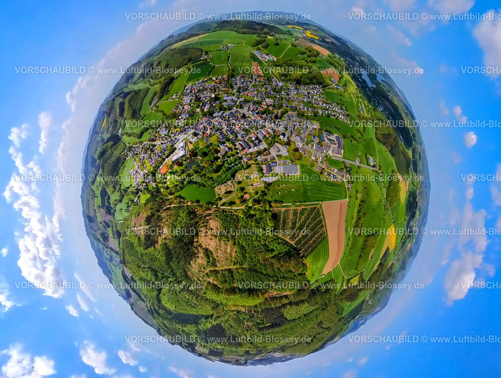 Sundern230520032Allendorf | Luftbild, Ortsansicht Allendorf, Waldschäden Waldgebiet Purrhagen,  Erdkugel, Fisheye Aufnahme, Fischaugen Aufnahme, 360 Grad Aufnahme, Allendorf, Sundern, Ruhrgebiet, Nordrhein-Westfalen, Deutschland
