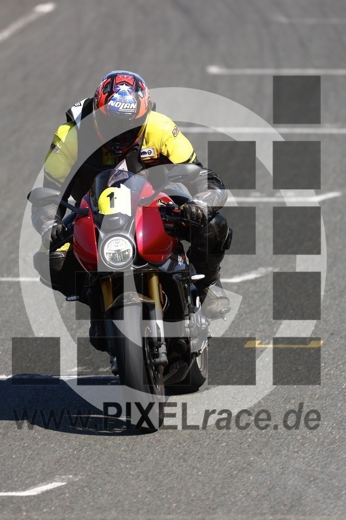 inst01-20250514_02172 | Schöne Erinnerungen an spannende Momente - das festzuhalten ist unser Job. PIXELrace.de ist seit 2003 auf den Rennstrecken Europas unterwegs um die Action draußen beim Fahren und die wunderbare Stimmung imm Fahrerlager für euch einzufangen.