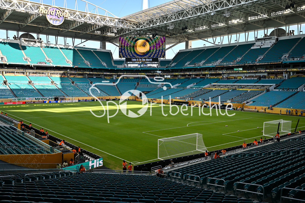 Inter Miami CF - Palmeiras Sao Paulo | Ein Blick in das Hard Rock Stadium von Miami - Florida / Symbolbild / Stadionfoto / Stadionbild / Stadion / Arena / FIFA Club World Cup: Inter Miami CF - Palmeiras Sao Paulo, Hard Rock Stadium am 23.06.2025 / NOT FOR SALE IN USA
