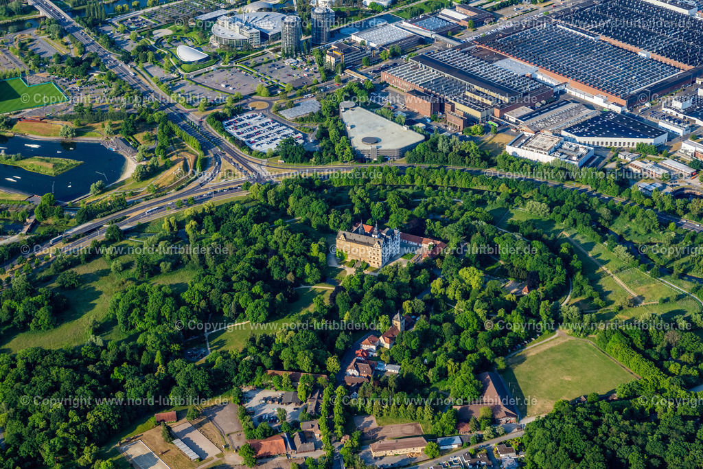 Wolfsburg_VW_Werk_Volkswagen_ELS_3653050623 | WOLFSBURG 05.06.2023 Palais des Schloss im Ortsteil Alt-Wolfsburg in Wolfsburg im Bundesland Niedersachsen, Deutschland. // Palace in the district Alt-Wolfsburg in Wolfsburg in the state Lower Saxony, Germany. Foto: Martin Elsen