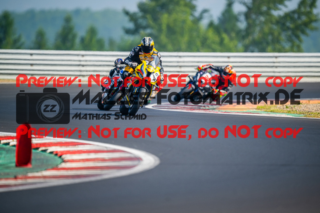 MaZZes_FotoMatrix_220626_5966 | PROSUPERSTOCK