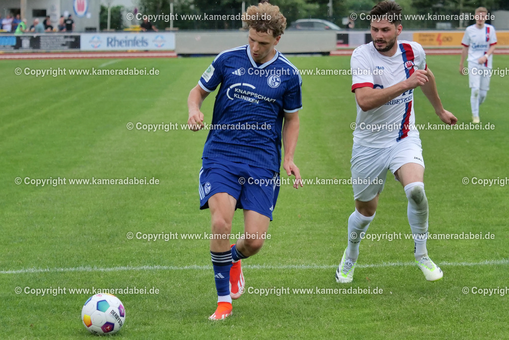 Fußball : Testspiel : SuS 09 Dinslaken - Schalke 04 U 19 am 25.07.2024 | Foto : Jochen Emde / www.kameradabei.de - Realisiert mit Pictrs.com