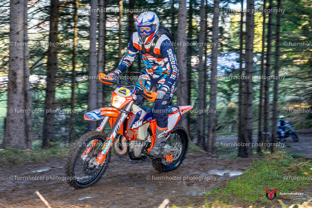 fuernholzer_251026-C1-52 | Fotografische Impressionen von der Red Stag Enduro Extreme by fuernholzer-photography.com. Endurosport in Österreich fotografisch festgehalten von fuernholzer. Auftragsfotografie für Private, Gewerbefotos und Industriefotografie. Eventfotografie, Sportfotografie und Motorsportfotografie. Anbieter von Fotoworkshops, Fototraining, fotografischen Vorträgen und Fotoseminaren.