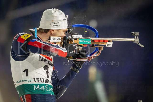 bett1.de WTC Biathlon auf Schalke, 28.12.2025 | Mats Oeverby (Team Norwegen) beim Schießen bei der World Team Challenge (bett1.de WTC Biathlon auf Schalke) am 28.12.2025 in der Veltins-Arena in Gelsenkirchen (Deutschland). 