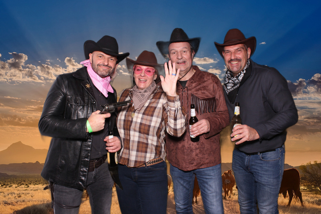 top-top.de-251025-0092 | Foto, Video, Fotografie, Videografie, Fotobox, DJ, Discjockey, Musik, Musikbox, Veranstaltung, Photobooth, Amazon, Ebay, Buchtipp, Bestseller, Autor, Verlag, Buch, Wesel, Hamminkeln, NRW, Dinslaken, Rees, Drohne, Hochzeit, Party, Fotobox, Wesel, Fotograf