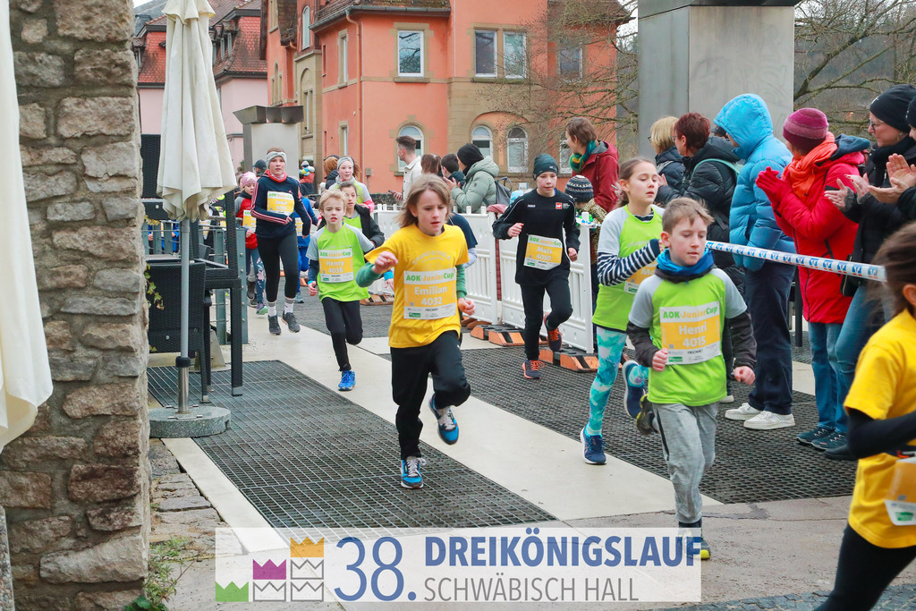 400m AOK Junior Cup | 3 Koenigslauf 2024 400m AOK Junior Cup - Realisiert mit Pictrs.com