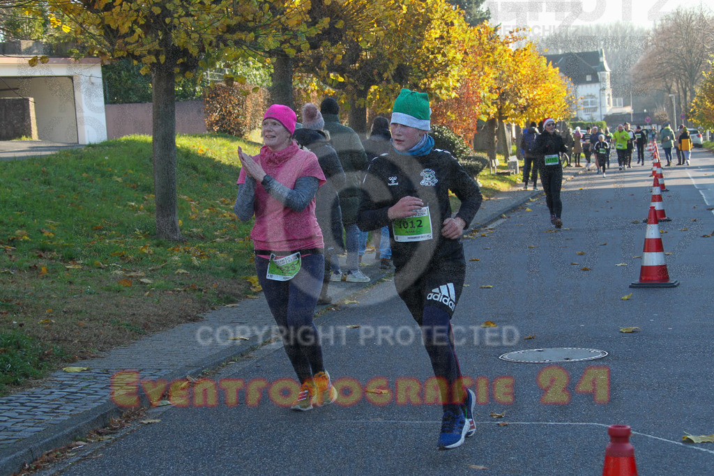 241201_1052_EV4_0334 | Sportfotografie im Rhein-Sieg Kreis, Köln, Bonn, NRW, Rheinland Pfalz, Hessen, etc. Unser Tätigkeitsfeld umfasst den Laufsport vom Volkslauf über den Marathon, Duathlon, Triathon bis zum Ultralauf wie Kölnpfad Ultra oder Schindertrail.