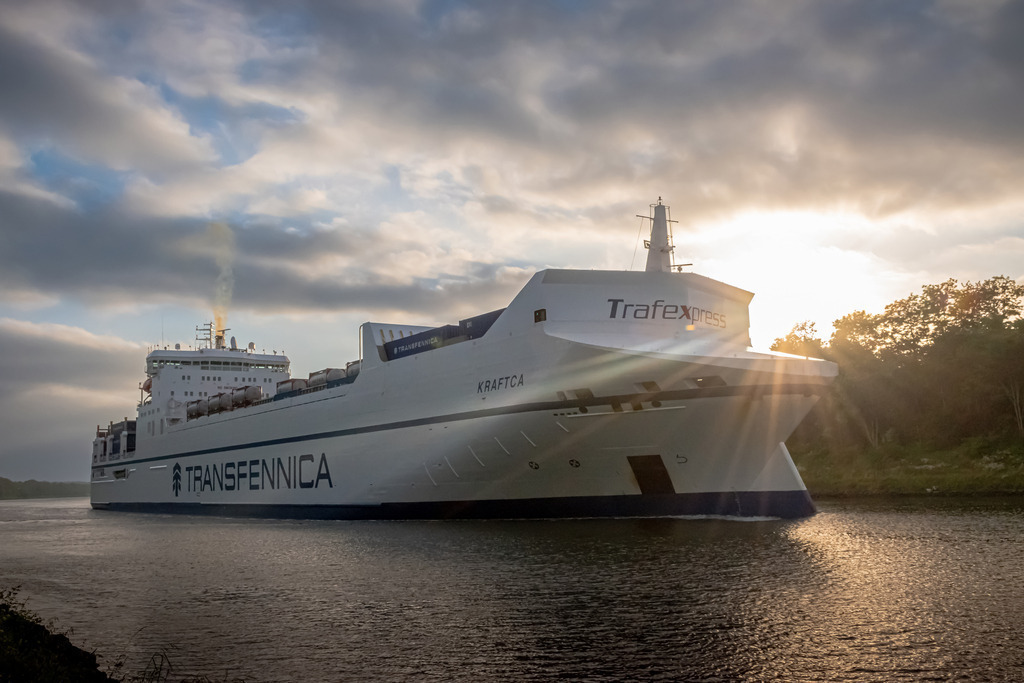 AAC_7151 | Entdecken Sie hochwertigen Fotodruck auf Leinwand, Acrylglas, Alu-Dibond und weiteren Materialien bei Fotodruck Online. Gestalten Sie individuelle Wandbilder in bester Qualität – ideal für besondere Erinnerungen und stilvolle Dekorationen. 