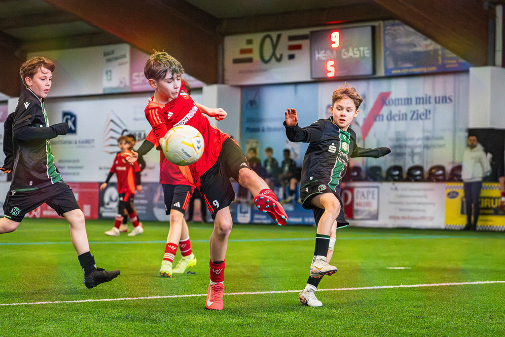 _BLR8983 | Professionelle Fußball- und Sportfotografie. Spielbilder online ansehen und kaufen – Einzelbilder oder komplette Galerien in hoher Qualität. - Realisiert mit Pictrs.com