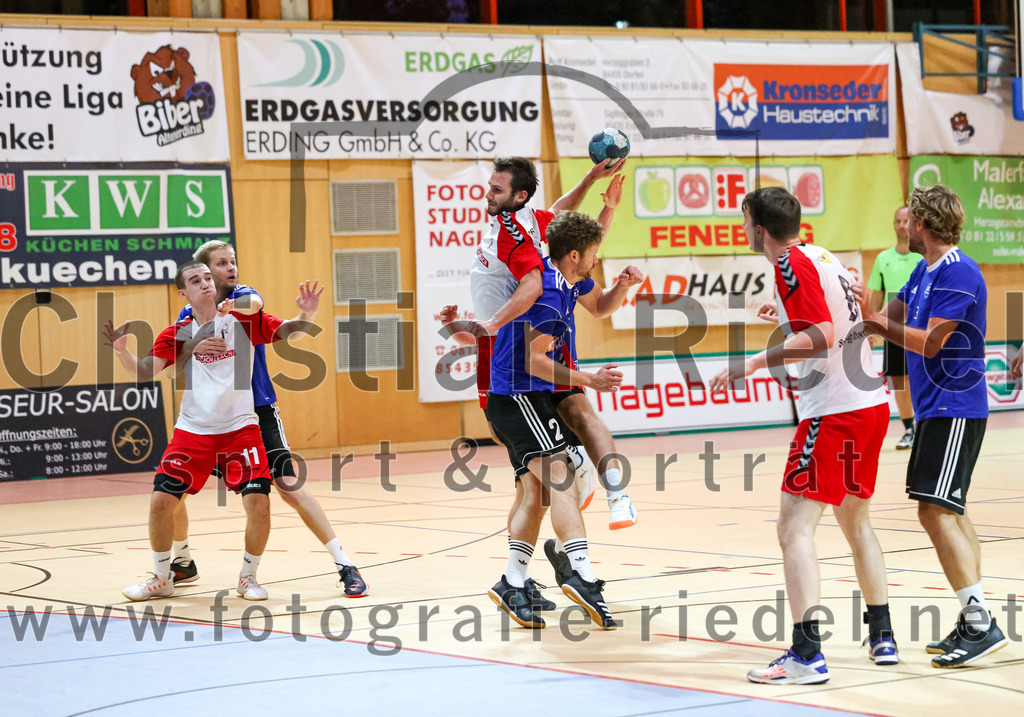 2022-10-08_089_SpVgg_Altenerding_gegen_ASV_Dachau | Erding, Deutschland, 08.10.2022:
Handball, Bezirksoberliga Männer 2022 / 2023, 4. Spieltag, SpVgg Altenerding gegen ASV Dachau, Endergebnis: 23:23

Joseph Wyhnalek (SpVgg Altenerding, #11), Simon Dybilasz (SpVgg Altenerding, #7), Maximilian Hauß (ASV Dachau, #2), Quirin Huber (SpVgg Altenerding, #8)

Foto: Christian Riedel / fotografie-riedel.net
