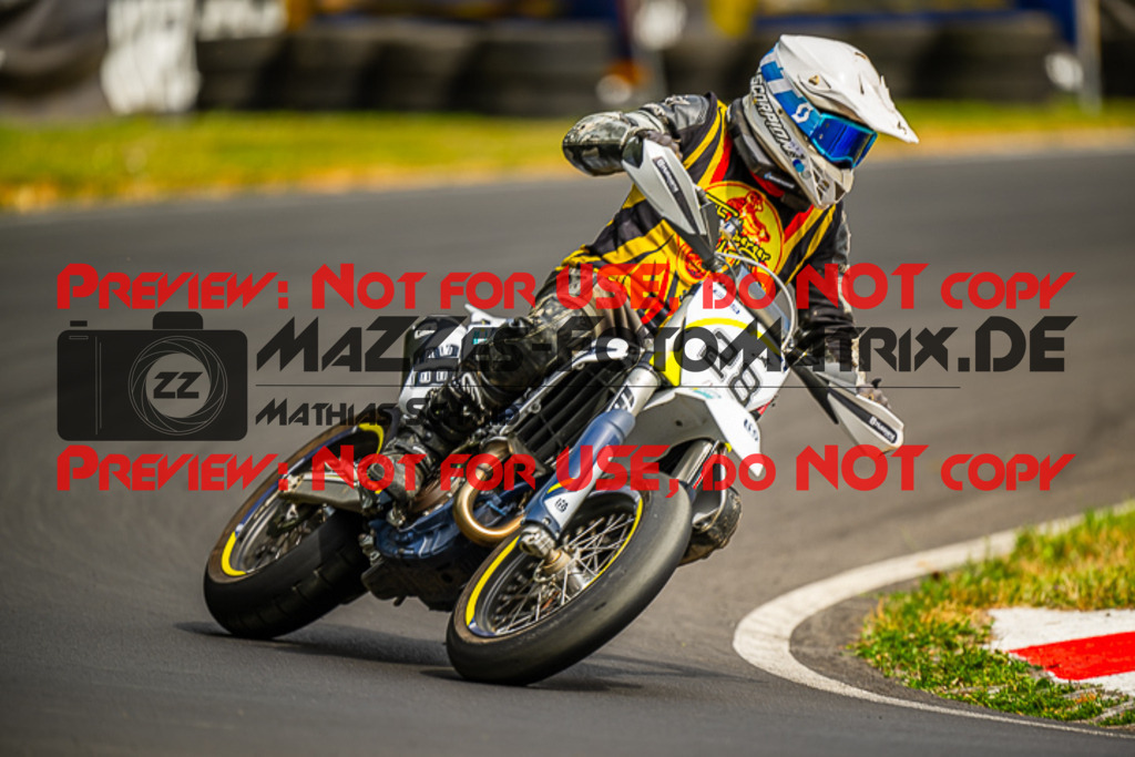 MaZZes_FotoMatrix_230701_9344 | UE40