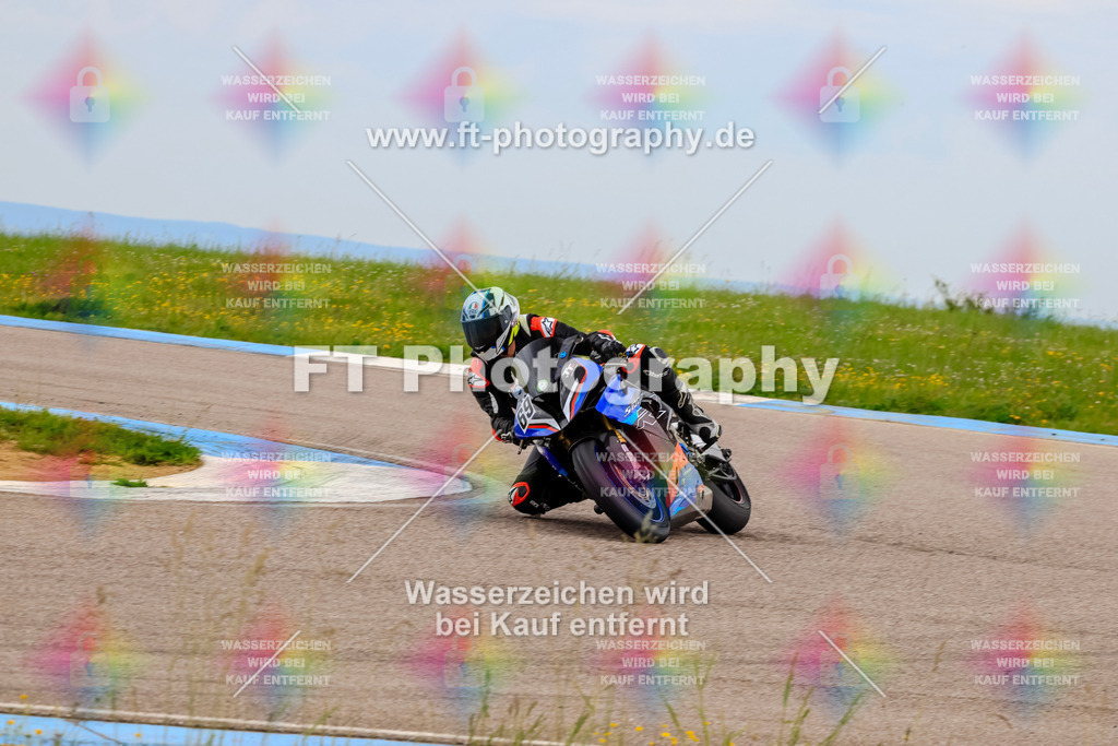 MotoTeam-2617 | Hier findet Ihr Bilder von Touristenfahrten auf der Nürburgring Nordschleife oder von anderen Veranstaltungen die ich besucht habe. Viel Spass beim Durch Schauen 