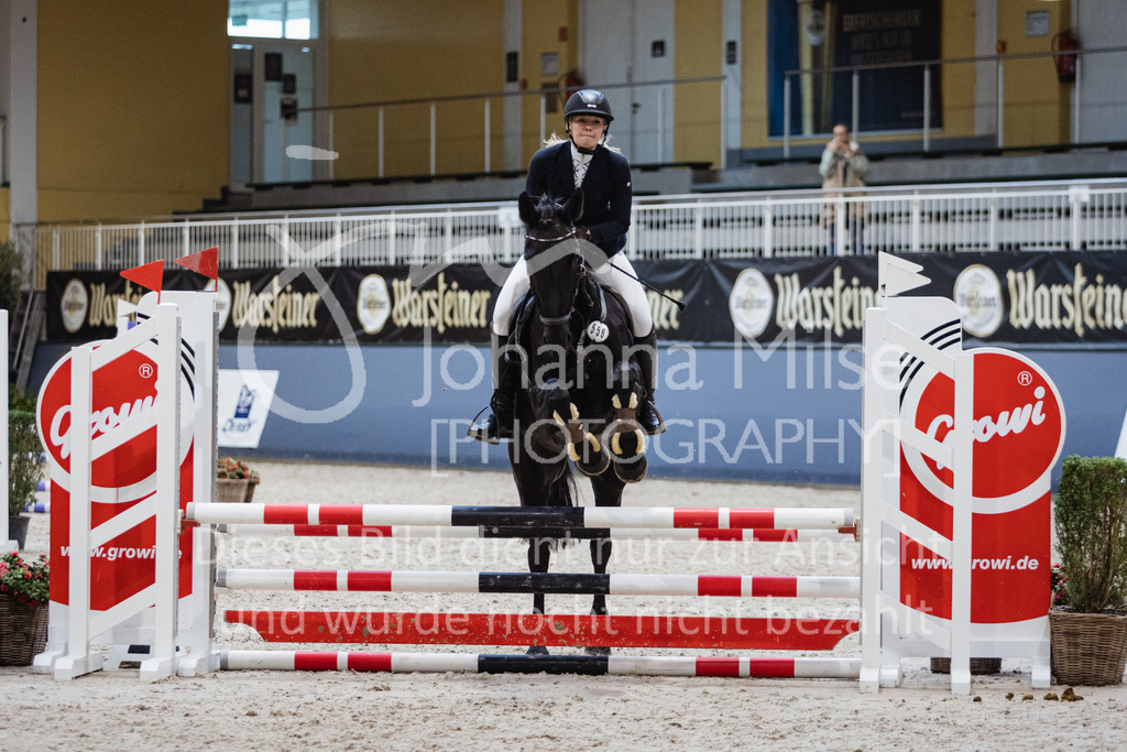 221112_Warstein_E-Stil-427 | Deine schönsten Turniermomente als professionelle Fotos! Entdecke hochwertige Pferdesport-Fotografie im Online-Shop. Jetzt Fotos finden & bestellen!