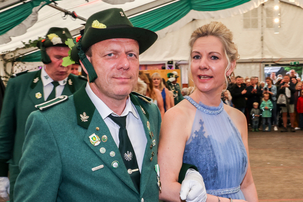 top-top.de 240527-050 | Foto, Video, Fotografie, Videografie, Fotobox, DJ, Discjockey, Musik, Musikbox, Veranstaltung, Photobooth, Amazon, Ebay, Buchtipp, Bestseller, Autor, Verlag, Buch, Wesel, Hamminkeln, NRW, Dinslaken, Rees, Drohne, Hochzeit, Party, Fotobox, Wesel, Fotograf